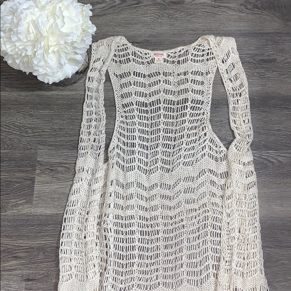 Crocheted vest - Picture 3 of 3